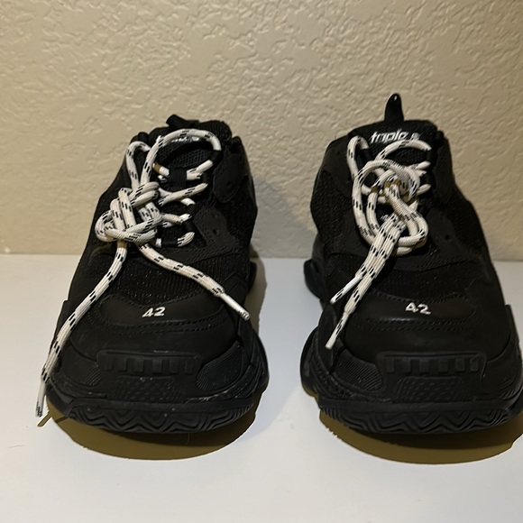 Balenciaga Triple S Sneakers - Picture 2 of 9